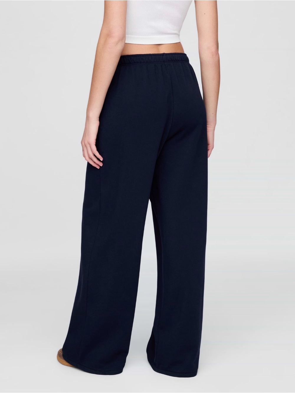 GAP Wide-Leg Pants in Navy - Picture 2 of 13